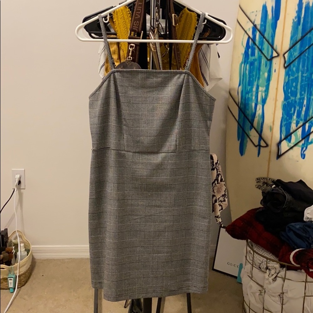 white and black fitted mini dress